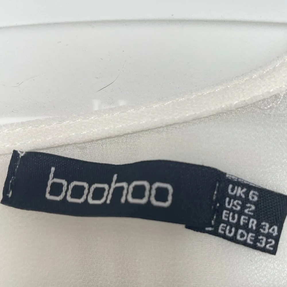 White Boohoo Blouse - Picture 2 of 2